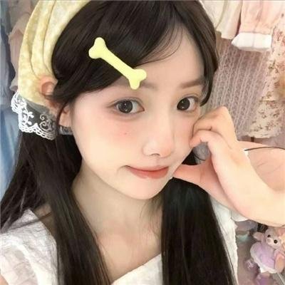 左撇子女人